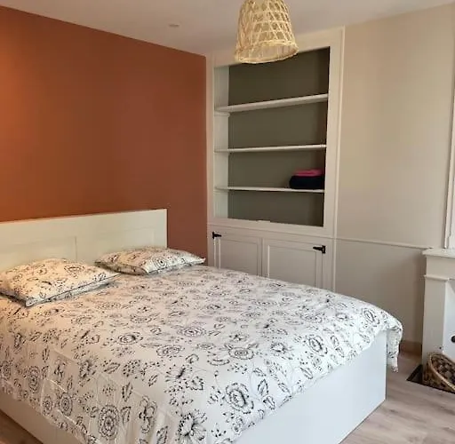 Appartement Et Parking Saintes